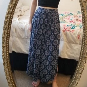 Pattern maxi skirt